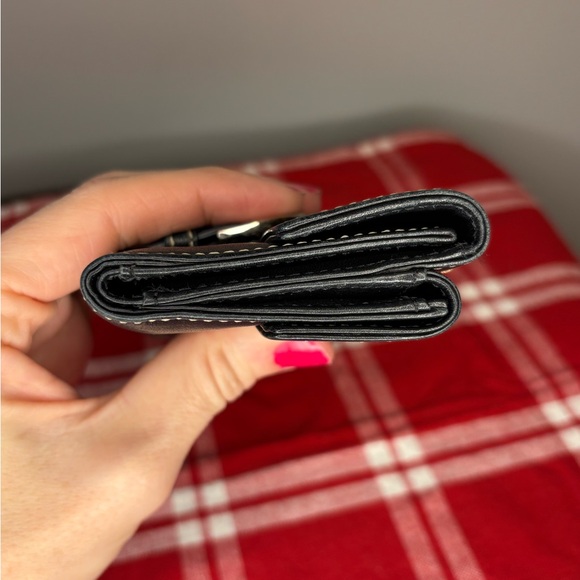 Coach Vintage Soho Black Leather Trifold Wallet - Picture 8 of 8